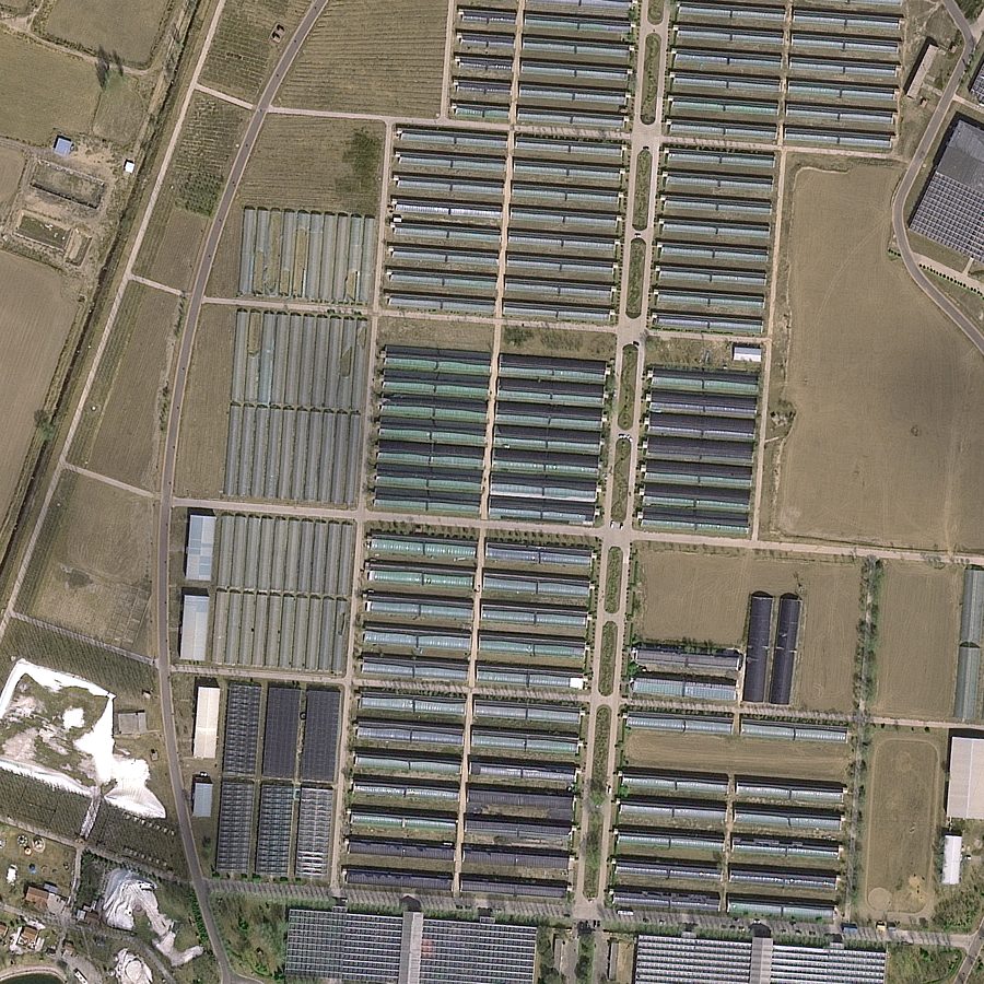 Greenhouse complex at 0.5 m